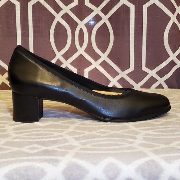 Aravon Womens Black Pumps 11 US Career Dress Leather Block Heel Slip On Shoes - Picture 6 of 14